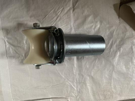 কেনা Heavy-Duty Steel Bellmouth Cable Roller with 1 Year Warranty and 4.3kg Weight for Smooth Cable Installation online manufacture